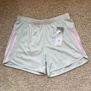 Adidas Girls' 3 Stripe Mesh Shorts Athletic Size XL (16)